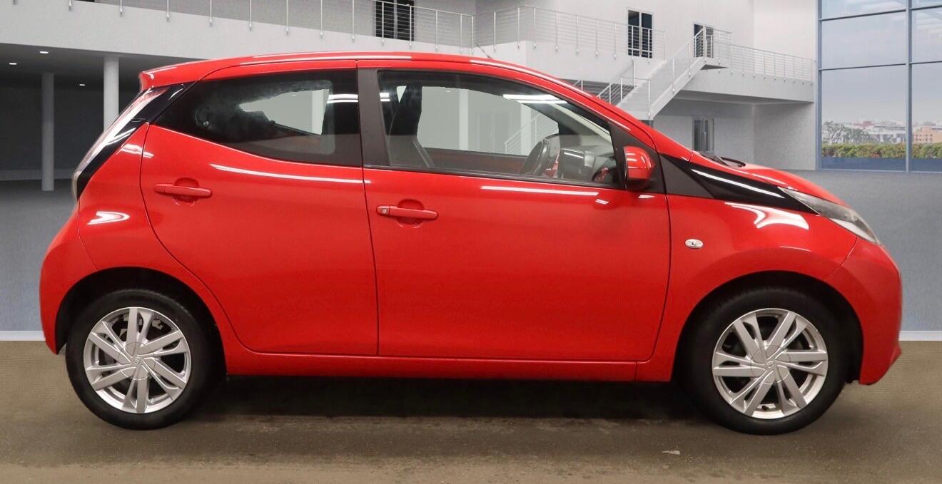 Used Toyota AYGO 2015 for sale - 77081382: Photo 11