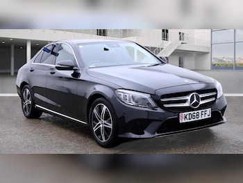 Used Mercedes-Benz C Class 2019 for sale - 76317925: Photo 2