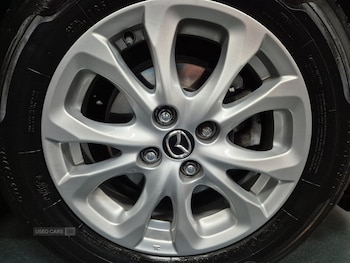 Used Mazda Mazda2 2016 for sale - 79325651: Photo