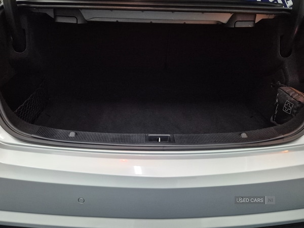 Used Mercedes-Benz E Class 2013 for sale - 76667667: Photo 35