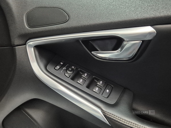 Used Volvo V40 2018 for sale - 77396932: Photo 16