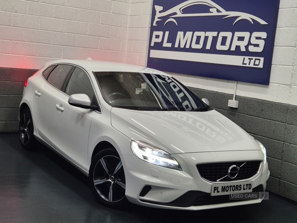 Used Volvo V40 2018 for sale - 77396932: Photo 2