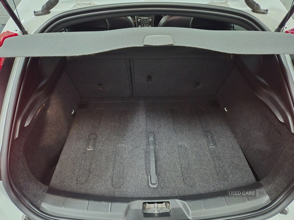 Used Volvo V40 2018 for sale - 77396932: Photo 34