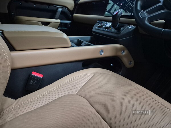 Used Land Rover Defender 2025 for sale - 76998585: Photo 27