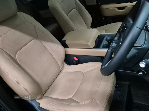 Used Land Rover Defender 2025 for sale - 76998585: Photo 28