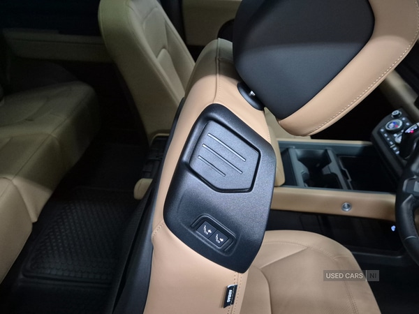 Used Land Rover Defender 2025 for sale - 76998585: Photo 29