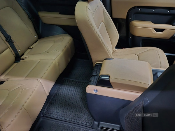 Used Land Rover Defender 2025 for sale - 76998585: Photo 31
