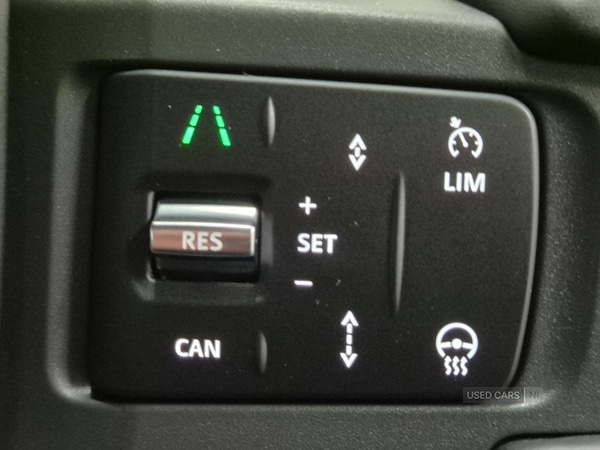 Used Land Rover Defender 2025 for sale - 76998585: Photo 44