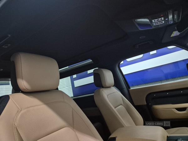 Used Land Rover Defender 2025 for sale - 76998585: Photo 51