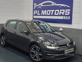 Used Volkswagen Golf 2017 for sale - 79795257: Photo