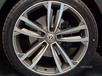 Used Volkswagen Golf 2017 for sale - 79795257: Photo