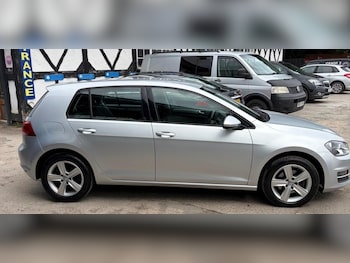 Used Volkswagen Golf 2016 for sale - 78085773: Photo