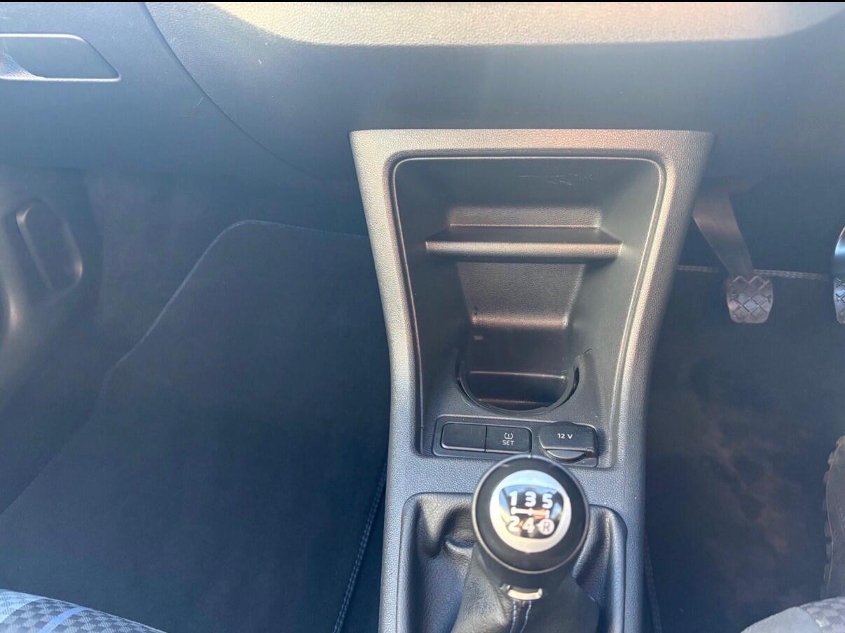 Used Volkswagen up! 2015 for sale - 77908744: Photo 12