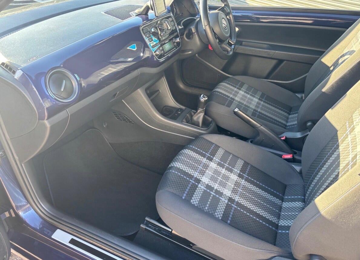 Used Volkswagen up! 2015 for sale - 77908744: Photo 14