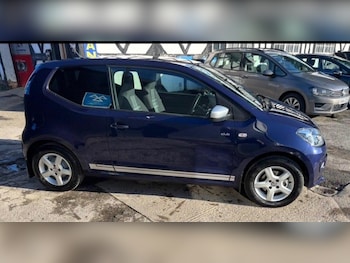Used Volkswagen up! 2015 for sale - 77908744: Photo