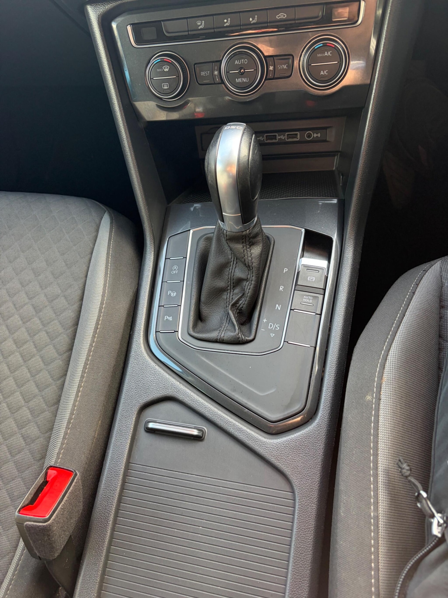 Used Volkswagen Tiguan 2018 for sale - 78047355: Photo 10