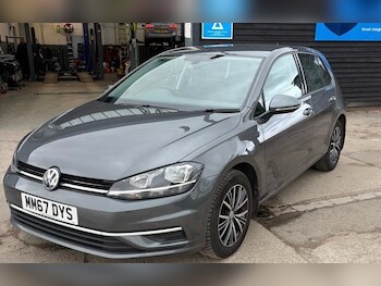 Used Volkswagen Golf 2018 for sale - 77908477: Photo