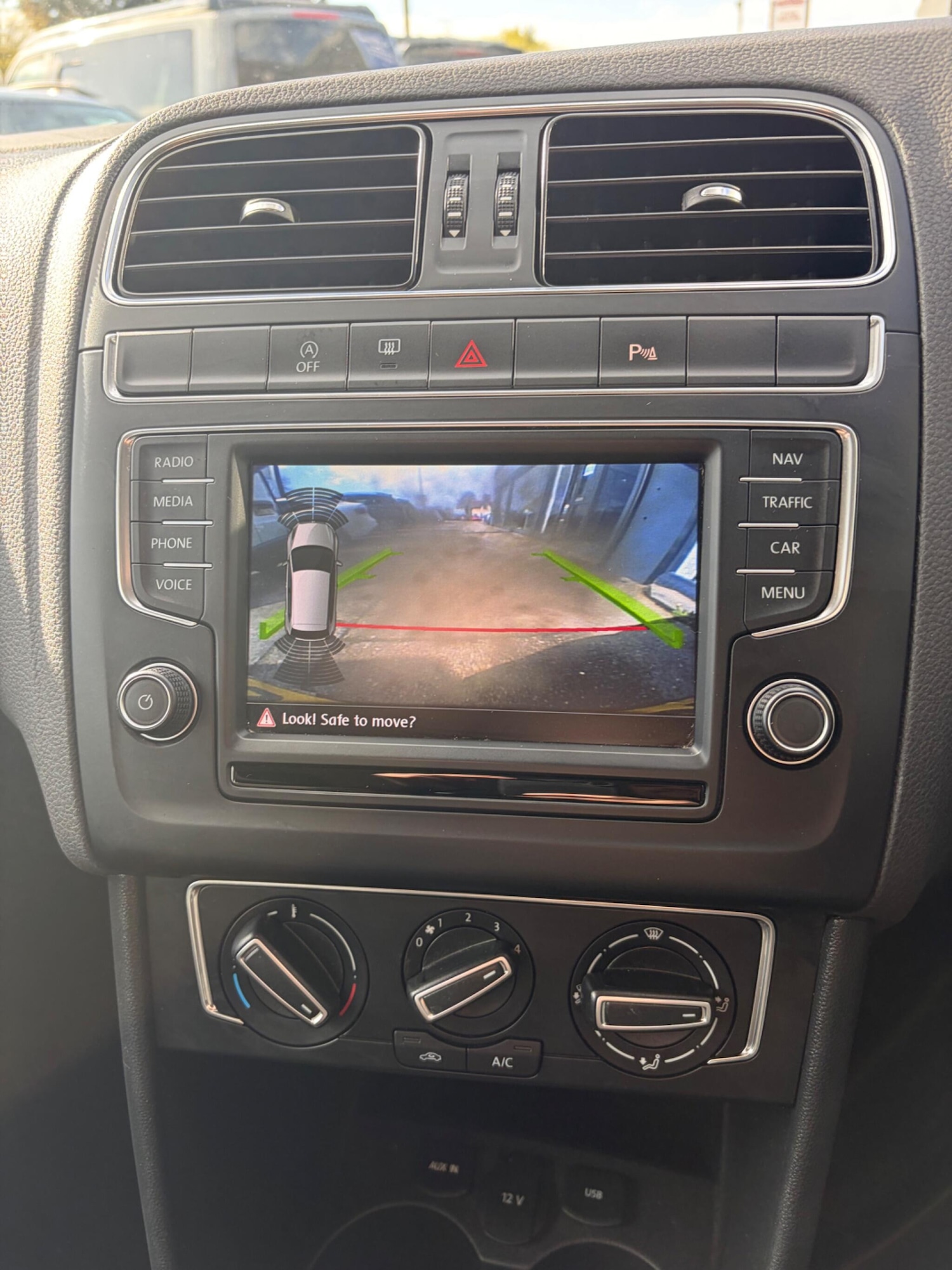 Used Volkswagen Polo 2015 for sale - 78184349: Photo 16