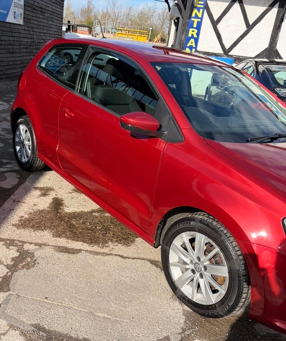 Used Volkswagen Polo 2015 for sale - 78184349: Photo 2
