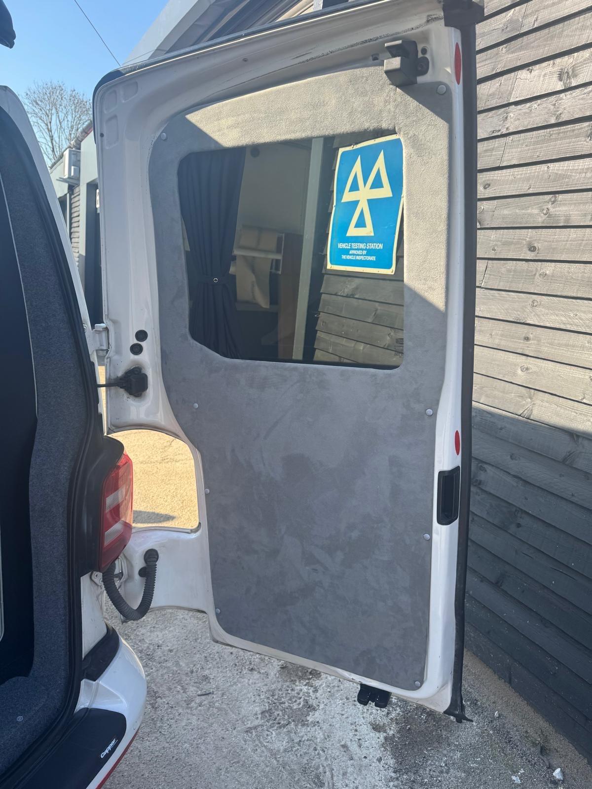 Used Volkswagen Transporter for sale - 77909623: Photo 18