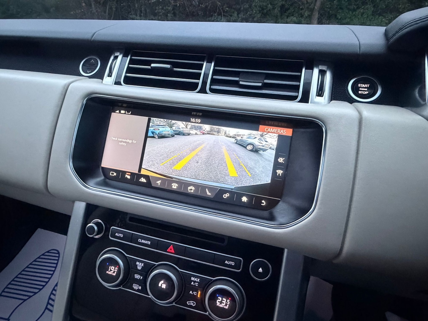 Used Land Rover Range Rover 2017 for sale - 77502720: Photo 29