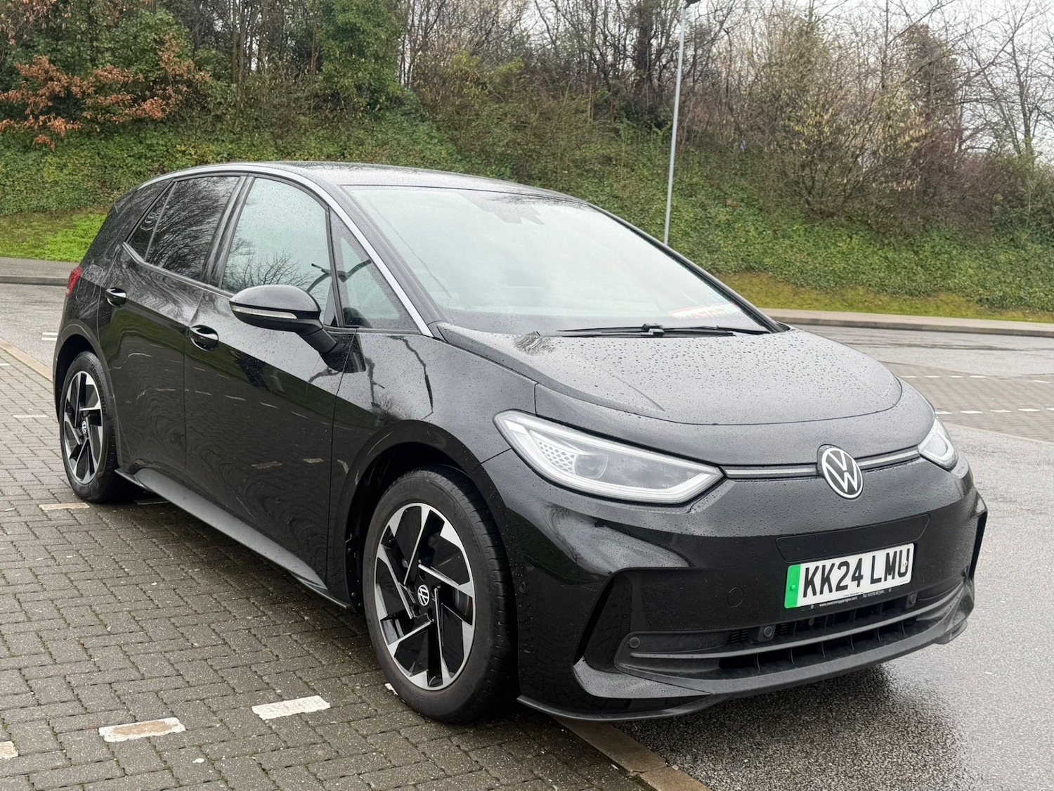 Used Volkswagen ID.3 2024 for sale - 77543762: Photo 2