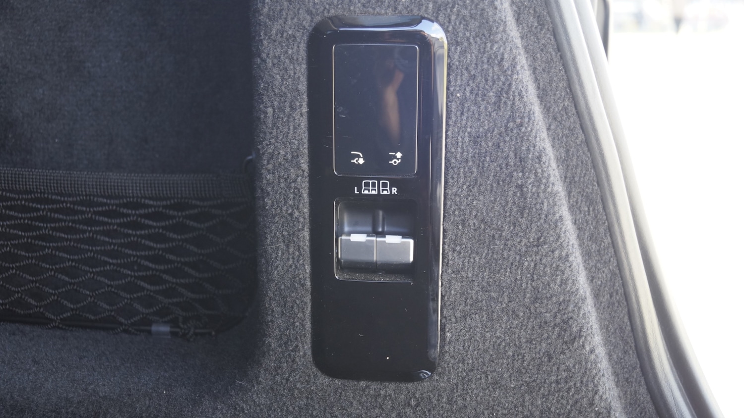 Vehicle 28