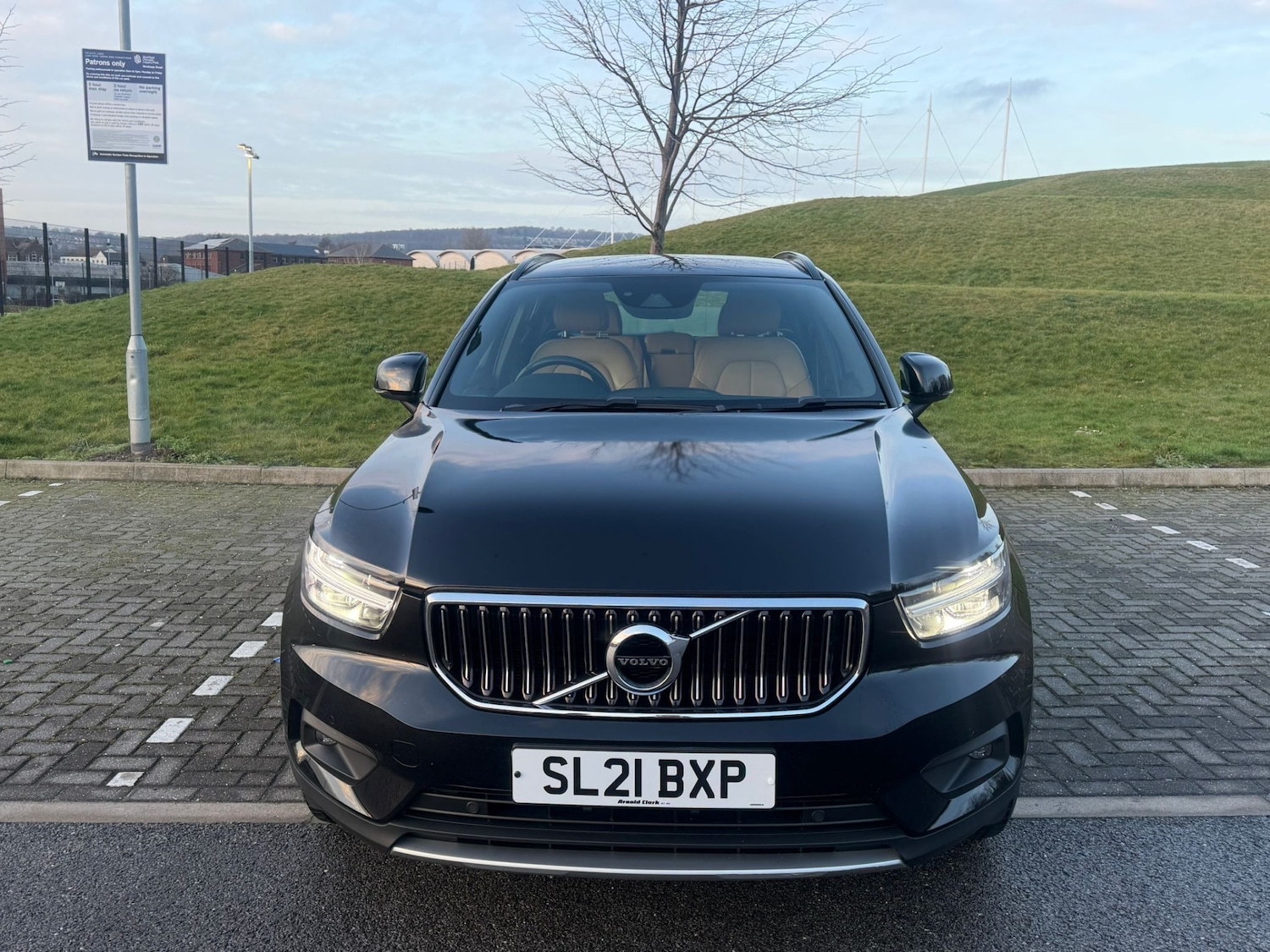 Used Volvo XC40 2021 for sale - 77366851: Photo 2