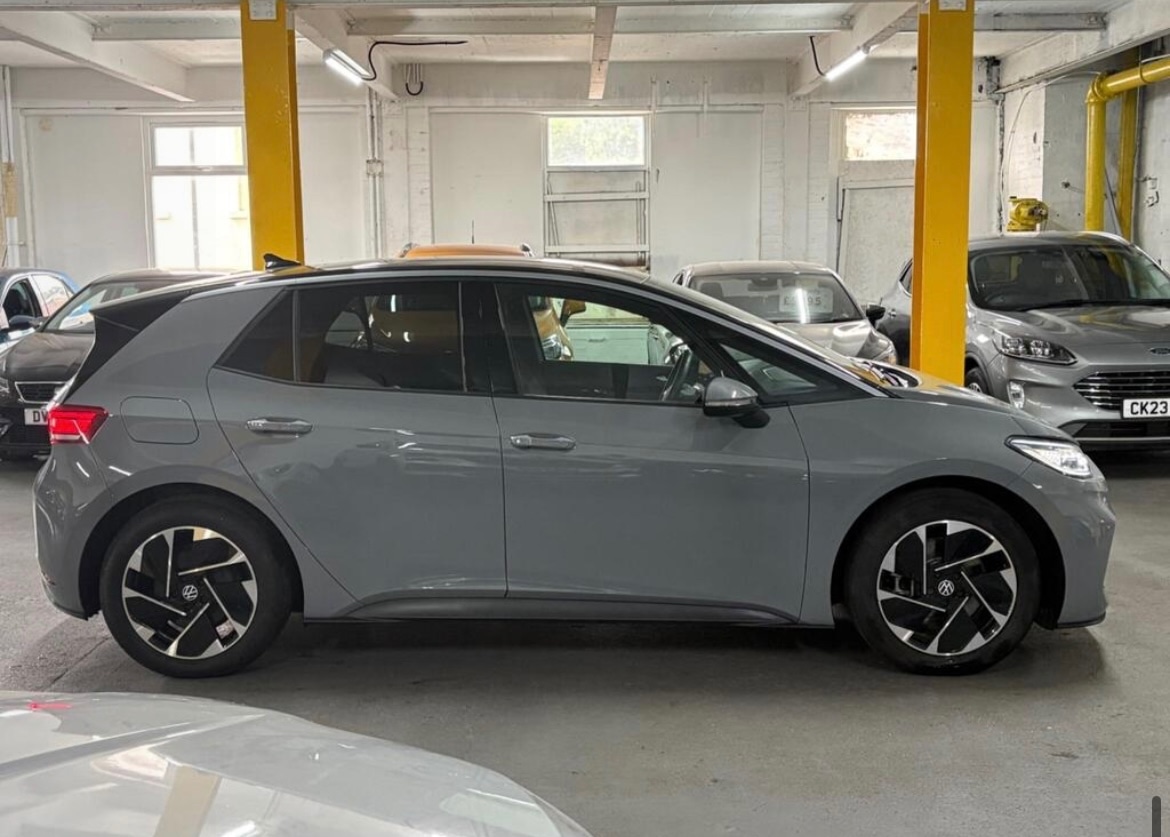 Used Volkswagen ID.3 2024 for sale - 75972298: Photo 8
