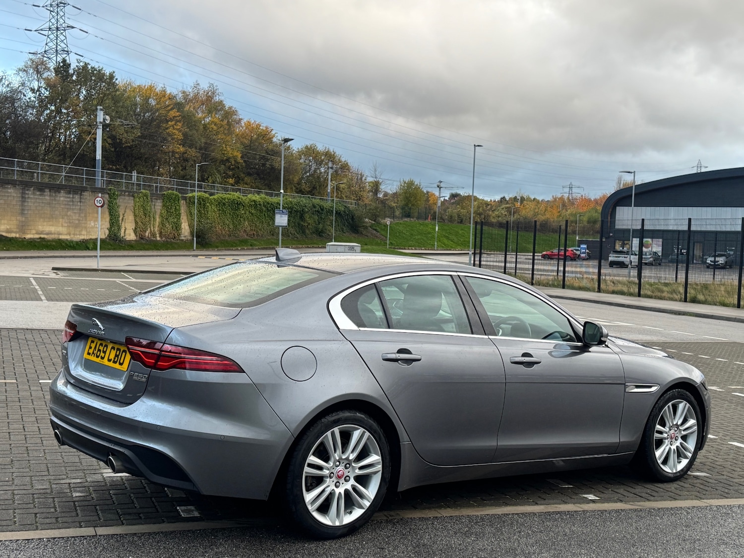 Used Jaguar XE 2019 for sale - 76436140: Photo 10
