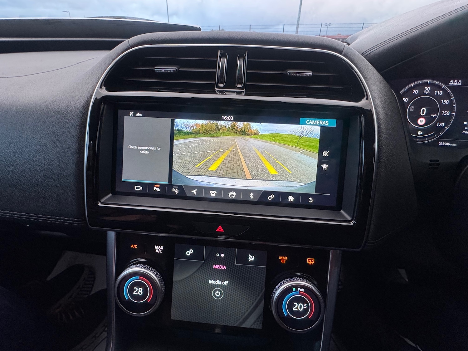 Used Jaguar XE 2019 for sale - 76436140: Photo 18