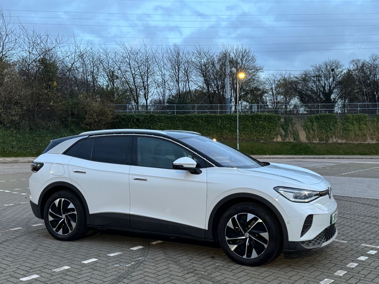 Used Volkswagen ID.4 2024 for sale - 77210804: Photo 3