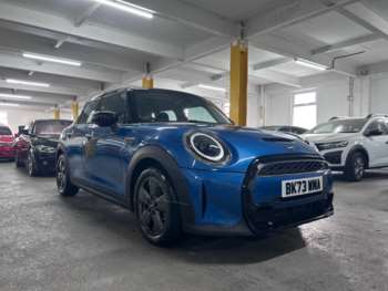 2024 (73) - 2.0 Cooper S Classic 5dr Auto [Comfort/Nav Pack]