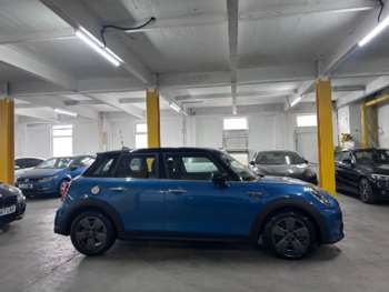 Used MINI Hatch 2024 for sale - 74744005: Photo