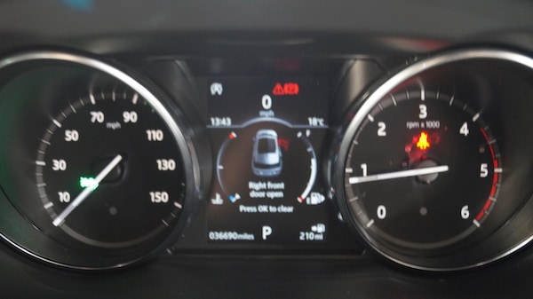 Used Land Rover Discovery Sport 2019 for sale - 75525348: Photo 12