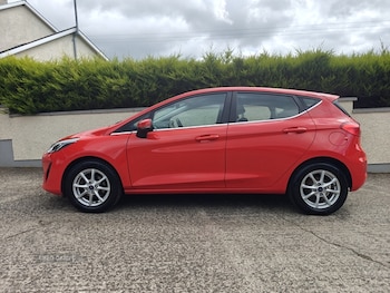 Used Ford Fiesta 2018 for sale - 79485201: Photo