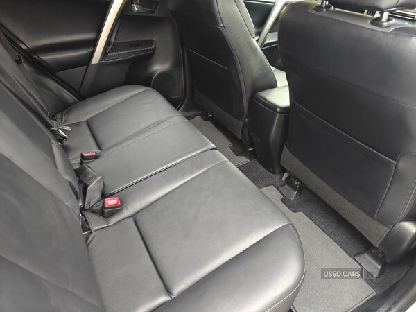 Used Toyota RAV4 2015 for sale - 78020914: Photo 5