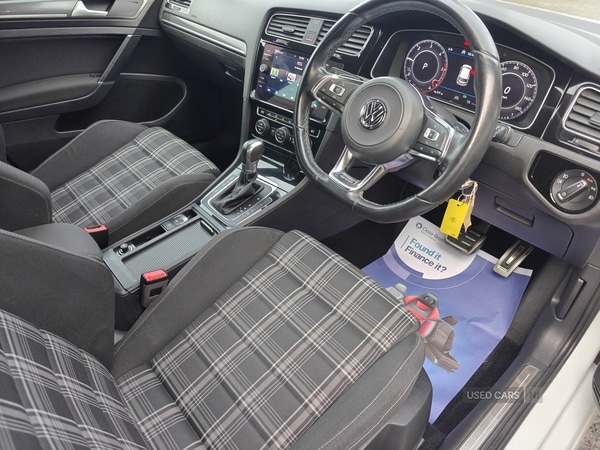 Used Volkswagen Golf 2017 for sale - 77054162: Photo 11