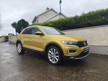 Used Volkswagen T-Roc 2018 for sale - 76998577: Photo