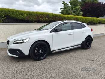 Used Volvo V40 2016 for sale - 75042043: Photo