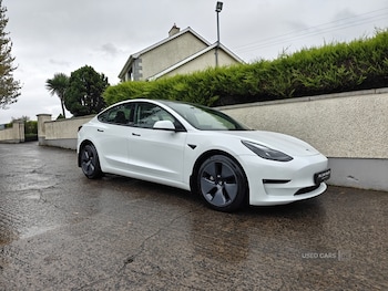 Tesla - Model 3