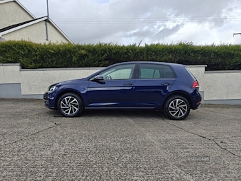 Used Volkswagen Golf 2019 for sale - 77854622: Photo