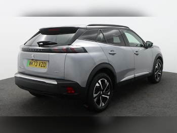 Used Peugeot 2008 2023 for sale - 77117416: Photo