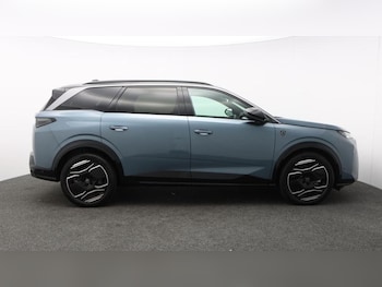 Used Peugeot 5008 2024 for sale - 77116792: Photo
