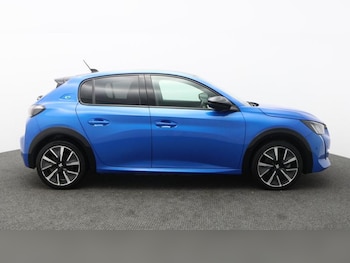 Used Peugeot 208 2022 for sale - 77117231: Photo