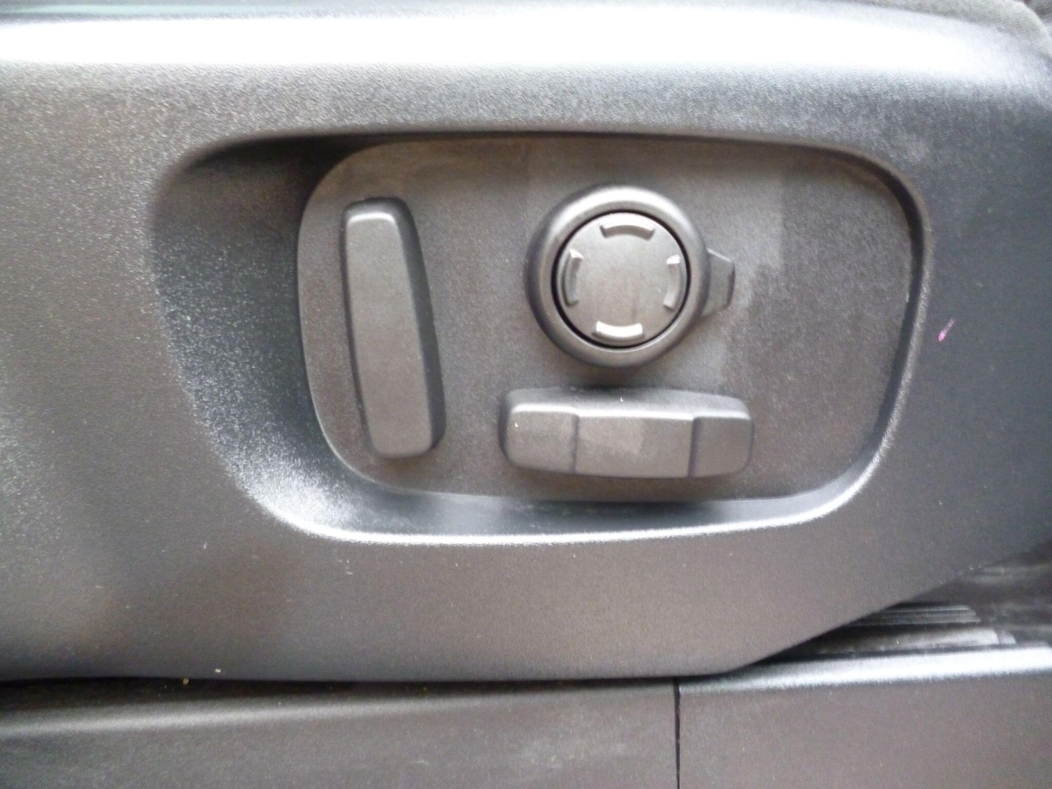 Used Land Rover Discovery 2017 for sale - 76476508: Photo 16