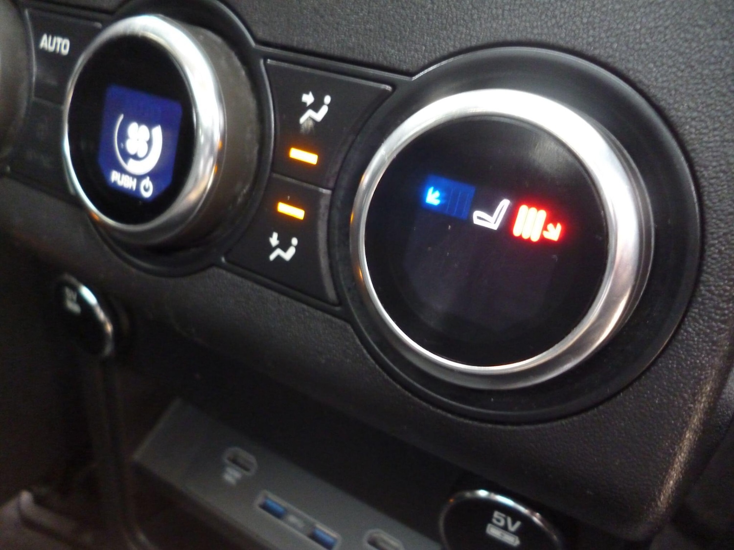 Used Land Rover Discovery 2017 for sale - 76476508: Photo 26