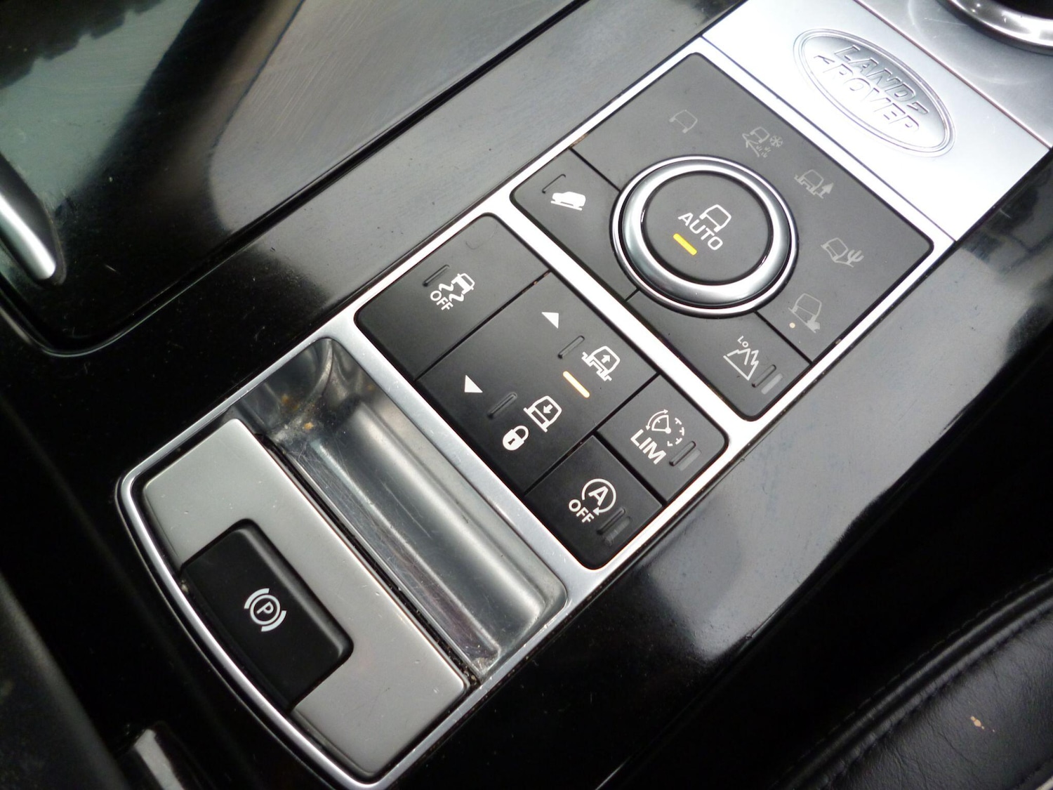 Used Land Rover Discovery 2017 for sale - 76476508: Photo 31