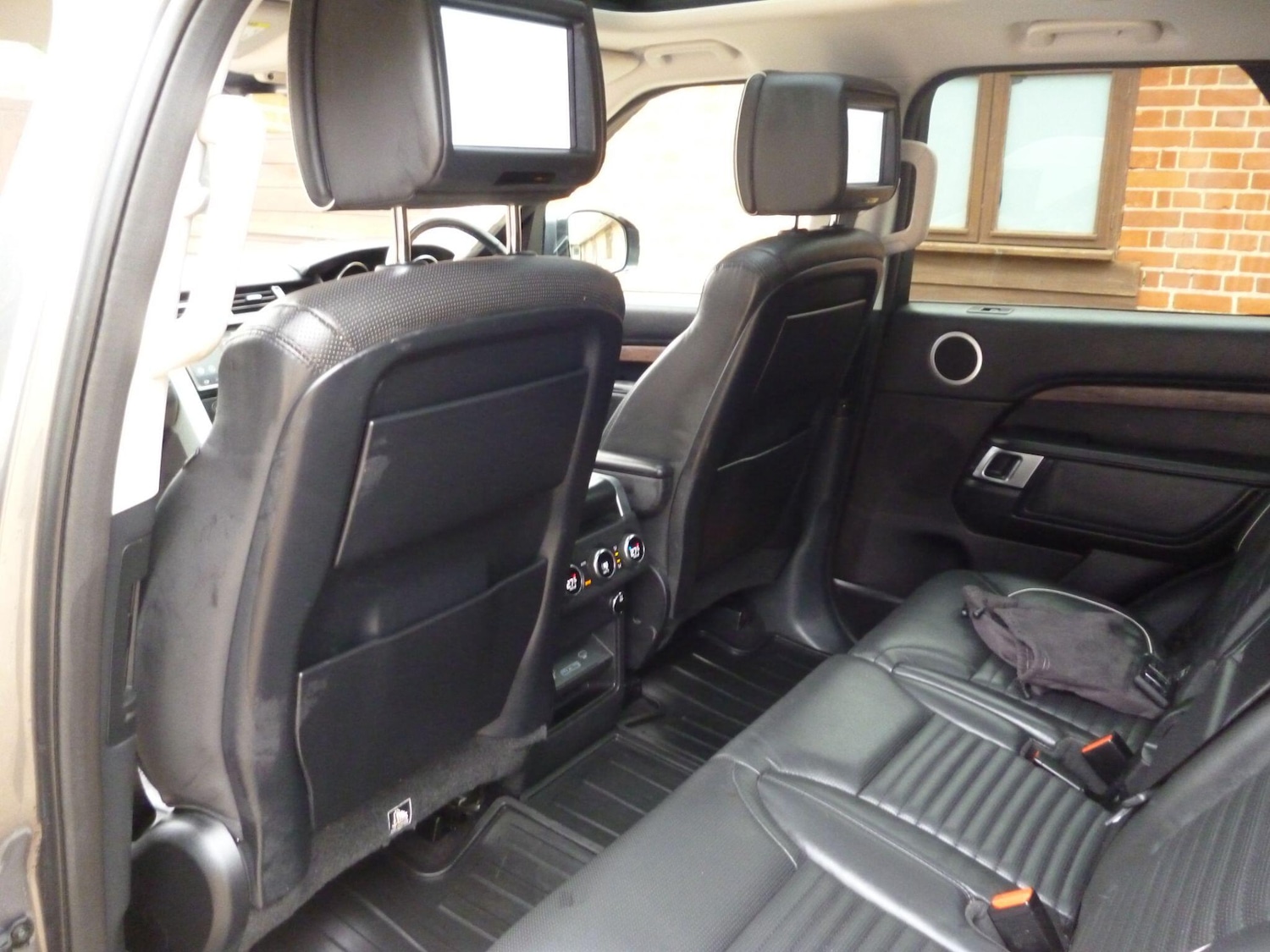 Used Land Rover Discovery 2017 for sale - 76476508: Photo 53