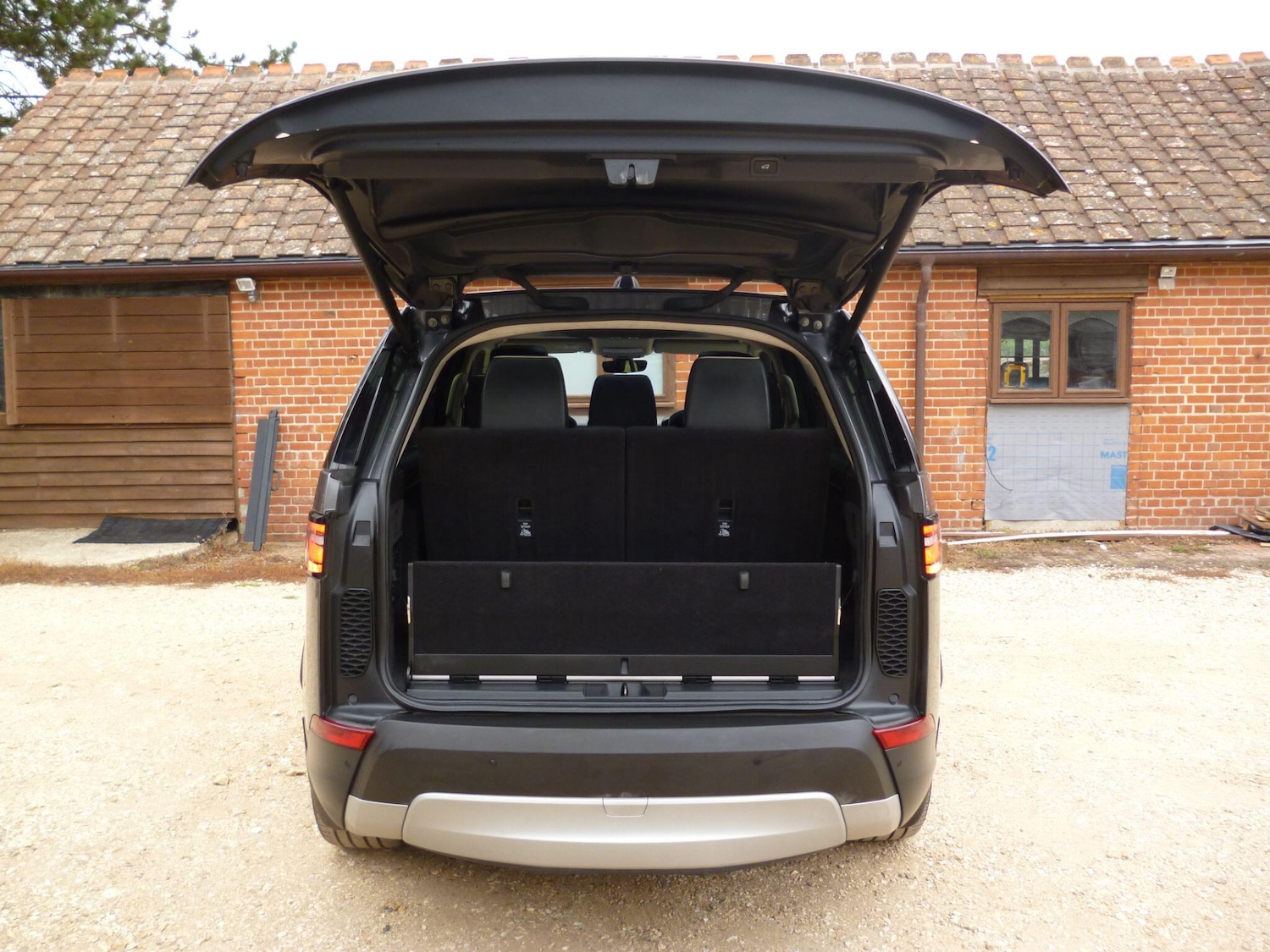 Used Land Rover Discovery 2017 for sale - 76476508: Photo 60